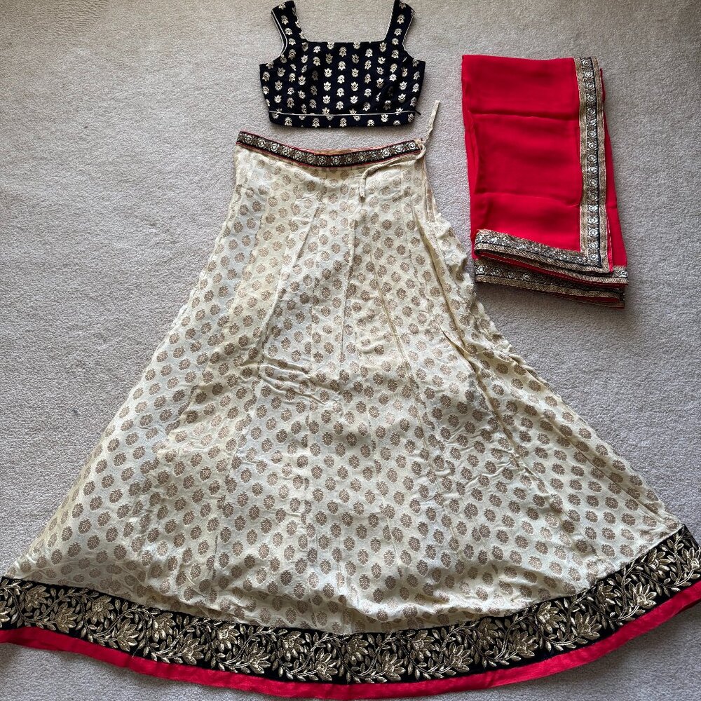[NEW] Indian Pakistani Lehenga Choli Skirt Modern Black Gold Red XS/S